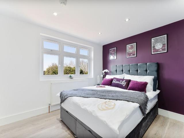 Room for rent in Surbiton, Greater London