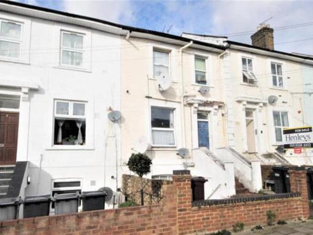 House for sale in Isleworth, Greater London