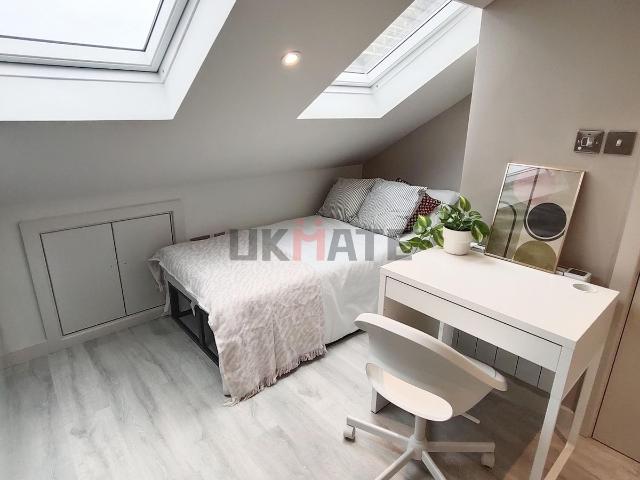 Apartment for rent in Surbiton, Greater London