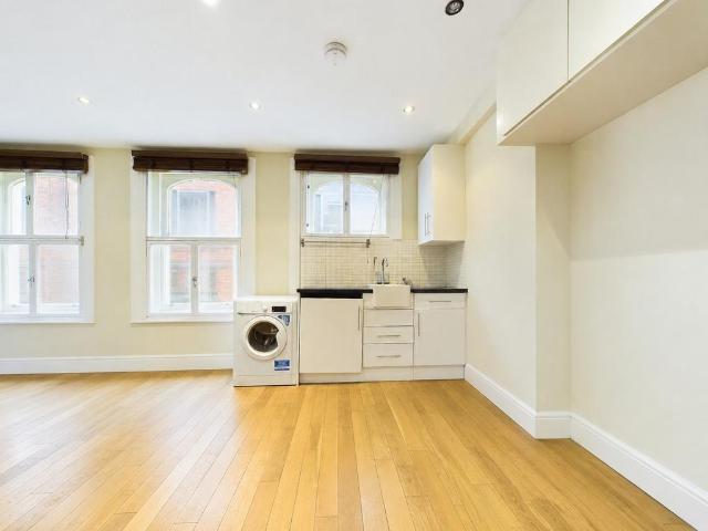 House for rent in Victoria, Greater London