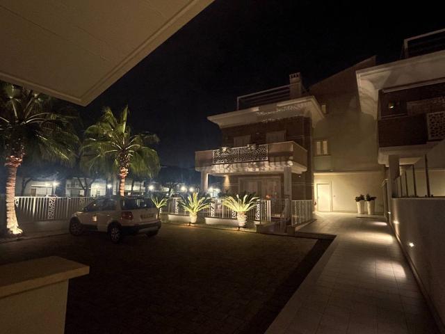 Villa Indipendente in vendita a Mare, Marche