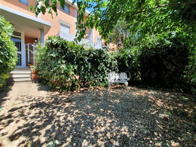 Villa Schiera in affitto a Fregene, Roma Capitale