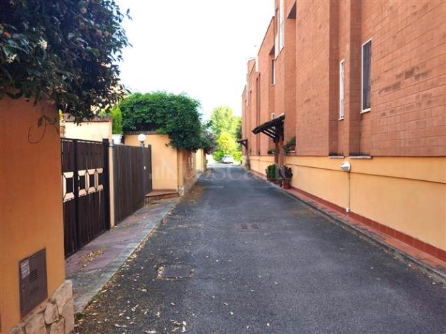 Villa Schiera in vendita a Madonnetta, Roma Capitale