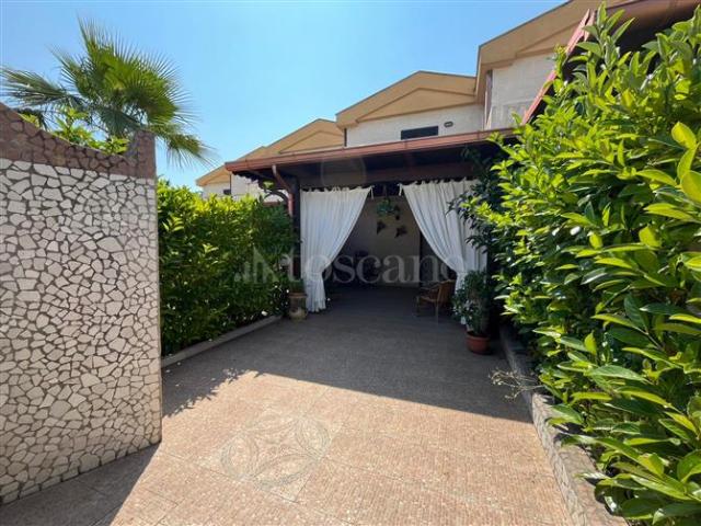 Villa Schiera in vendita a Ippocampo, Puglia