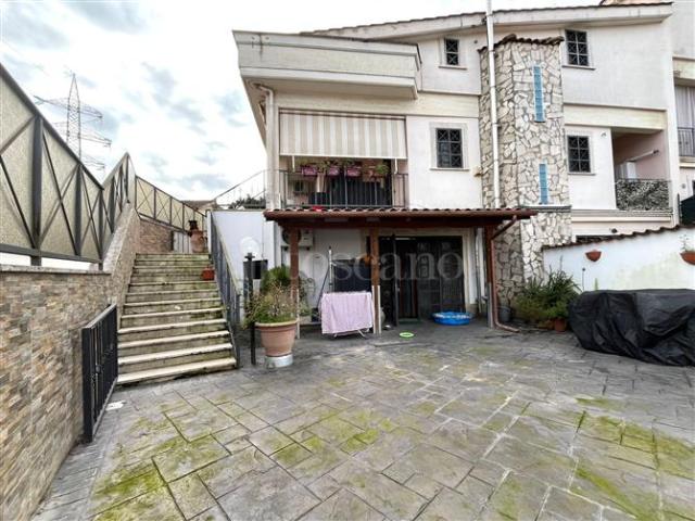 Villa Schiera in vendita a Monte Migliore, Roma Capitale