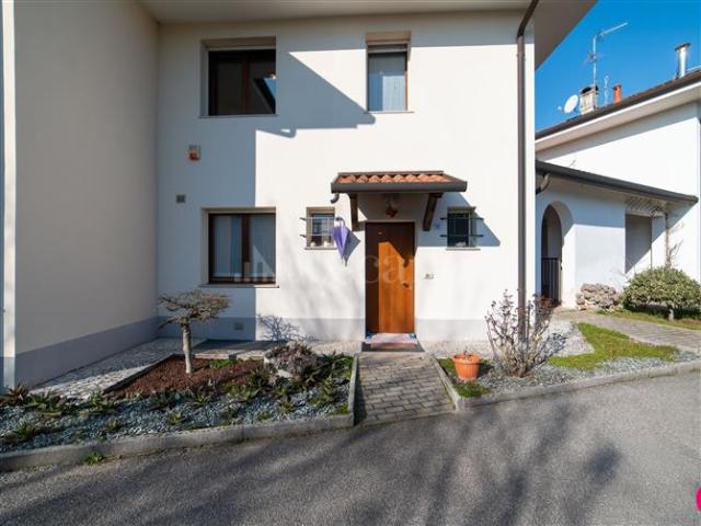 Villa Schiera in vendita a Partidor, Reana Del Roiale