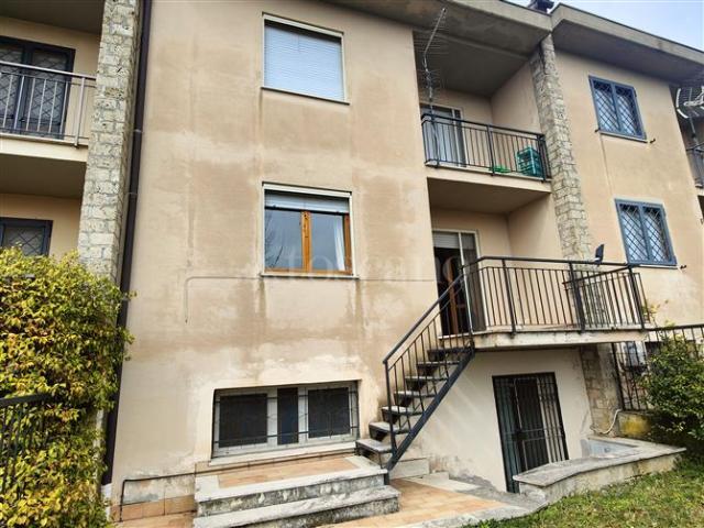 Villa Schiera in vendita a Petrella Salto, Lazio