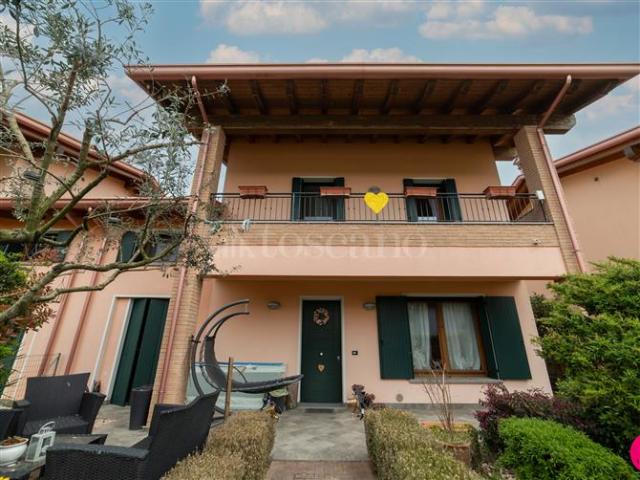 Villa Schiera in vendita a Prata Di Pordenone, Friuli-Venezia Giulia