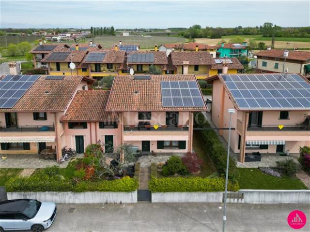 Villa Schiera in vendita a Prata Di Pordenone, Friuli-Venezia Giulia