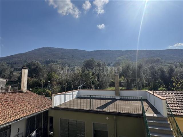 Villa Schiera in vendita a Santa Lucia, Prato