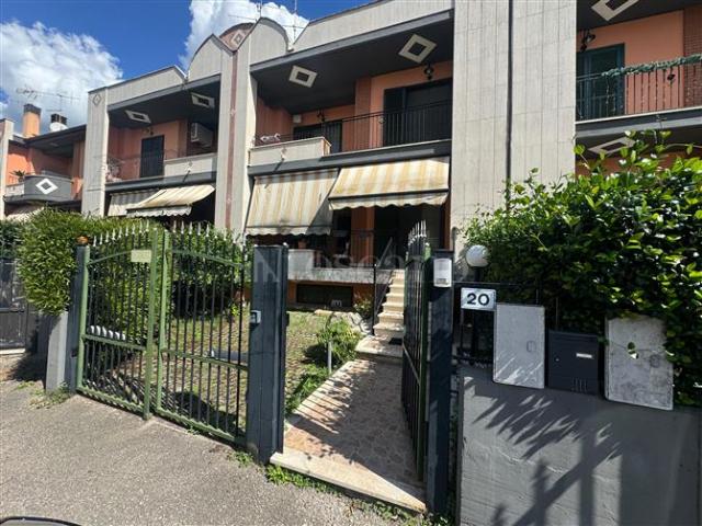 Villa Schiera in vendita a Cisterna Di Latina, Lazio
