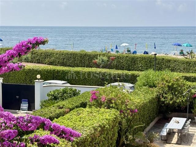 Villa Schiera in vendita a Cooperativa Casa Mia, Santa Marinella