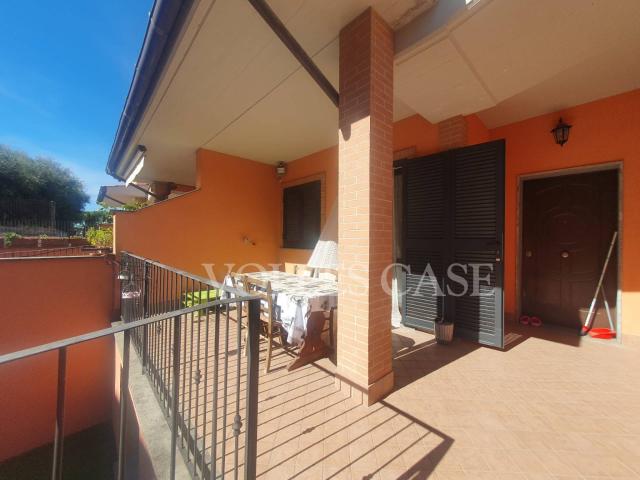 Villa Indipendente in vendita a Valle dei Corsi, Fonte Nuova