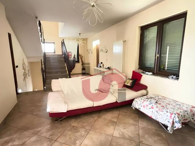 Villa Indipendente in vendita a San Nicola Manfredi, Campania