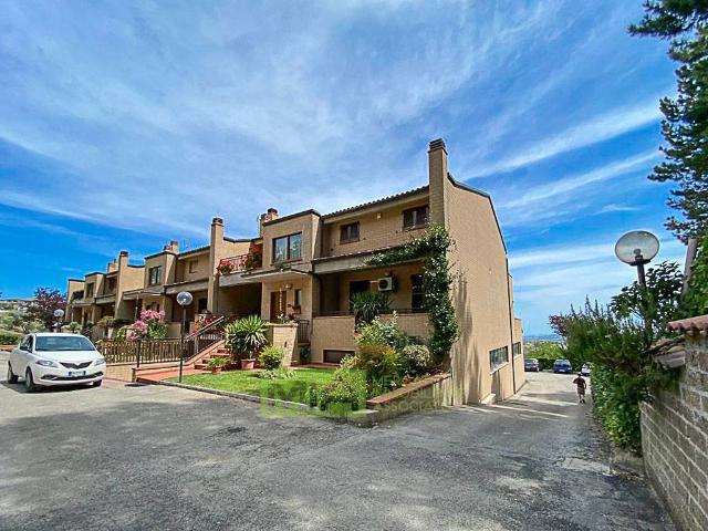 Villa Indipendente in vendita a Marche, Fermo