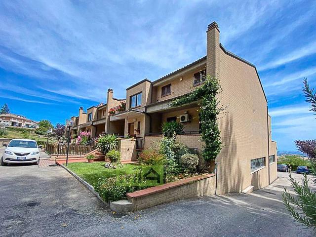 Villa Indipendente in vendita a Marche, Fermo