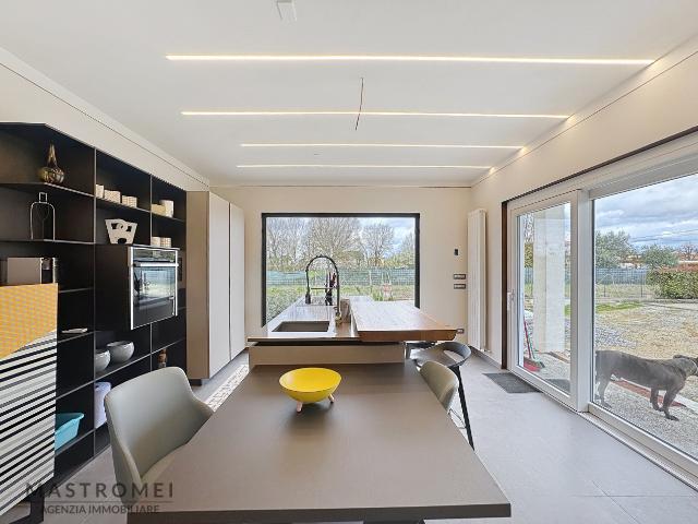 Villa Indipendente in vendita a Altopascio, Toscana
