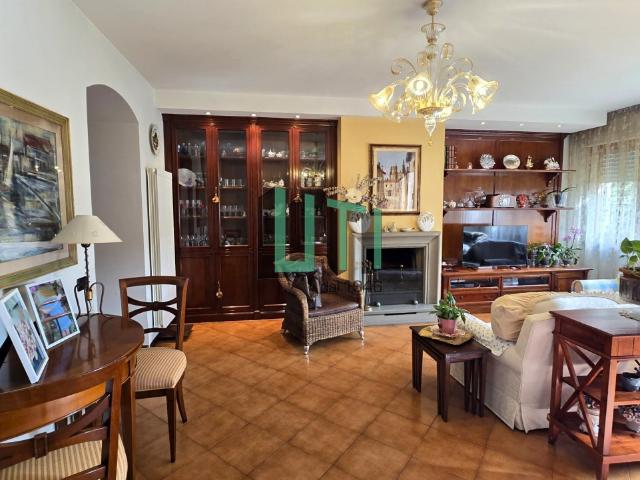 Villa Indipendente in vendita a Quartiere 3, Firenze
