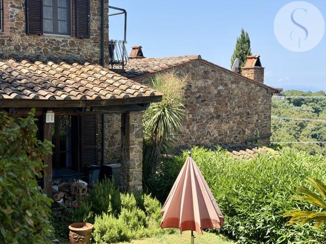 Villa Indipendente in vendita a Bivio Di Ravi, Toscana