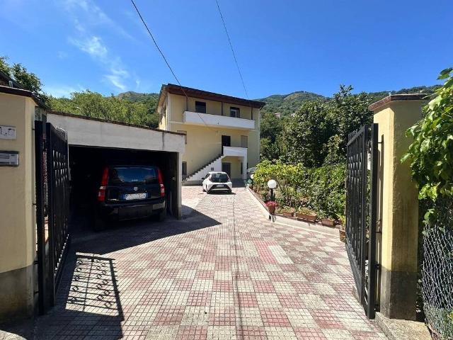 Villa Indipendente in vendita a Tortorici, Sicilia