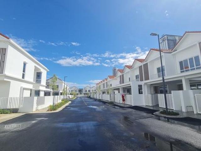 Terraced House for sale in Wellesley, Penang