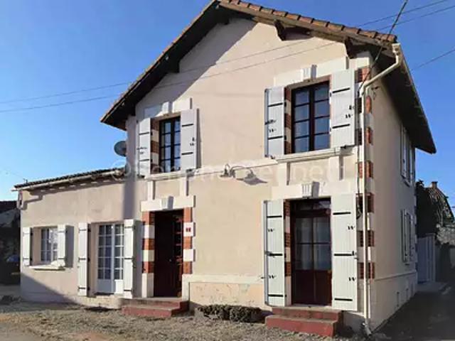 Maison vente à Saint-Jean-d'Angély, Vinax