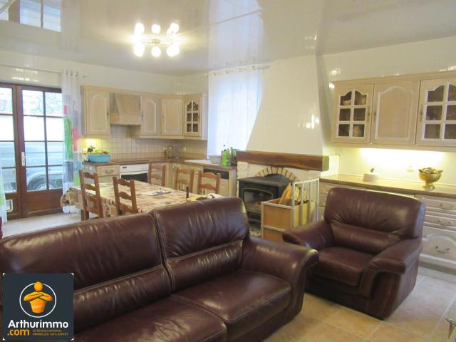 Maison vente à Saint-Jean-d'Angély, Vinax