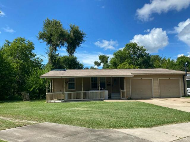 House for sale in Lake Jackson, Texas