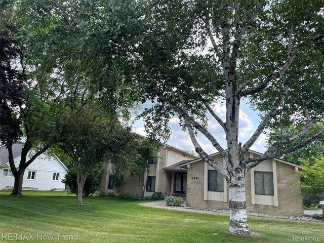 House for sale in Bloomfield Hills