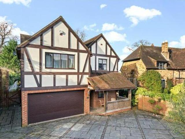 House for sale in Lower Green Esher, Blackhills