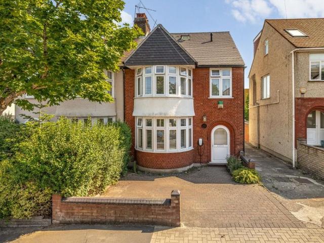 House for rent in Dollis Hill, Greater London