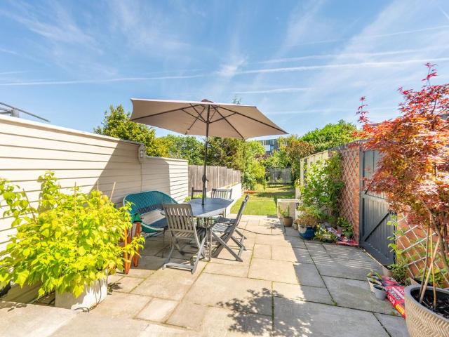 House for rent in Dollis Hill, Greater London