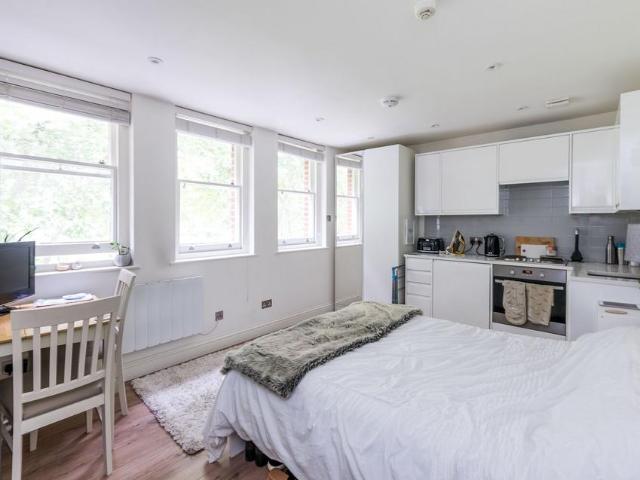 Apartment for rent in Pimlico, Greater London