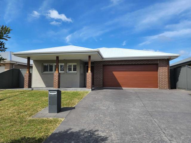 House for rent in Vincentia, New South Wales
