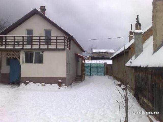 Casă vânzări în Zarnesti, Brașov