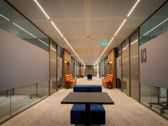 Bedrijfspand te huur in Schiphol, Haarlemmermeer