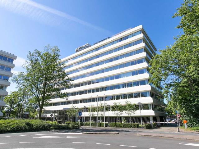 Bedrijfspand te huur in Vrijenban, Delft