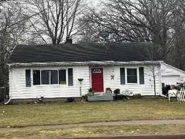 House for sale in Eau Claire