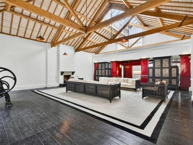 House for rent in The Borough, Cat Hill