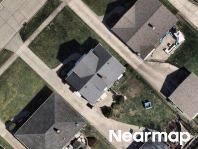 House for sale in Wickliffe, Lake County