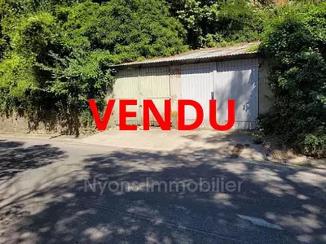Garage vente à Nyons, Vinsobres