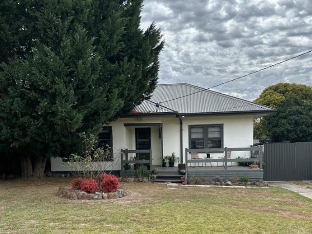 House for rent in Seymour, Shire of Mitchell