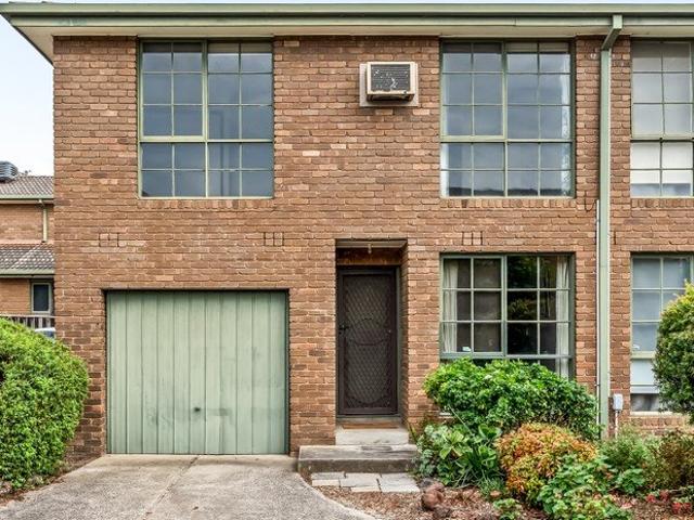 Townhouse for sale in Camerons Creek, Victoria