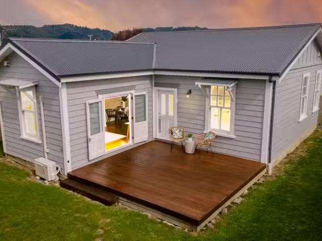 House for sale in Pauatahanui, Wellington