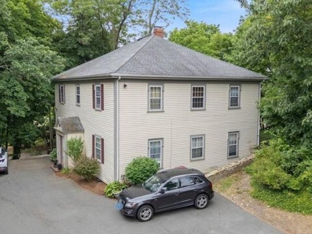 Condo for sale in Melrose, Massachusetts