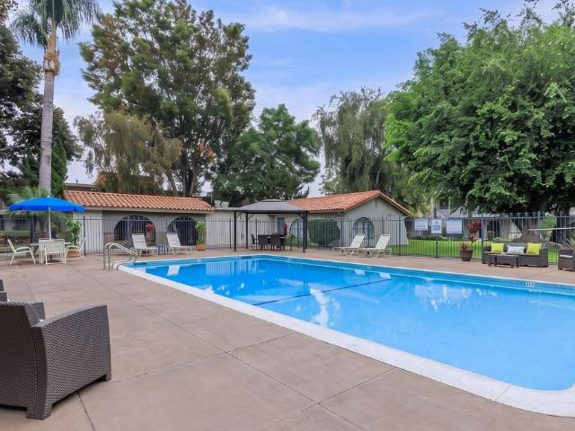 Apartment for rent in Cerritos, California