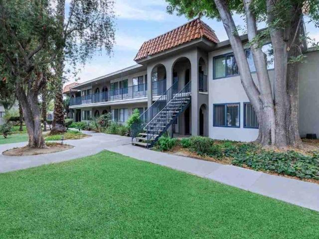 Apartment for rent in Cerritos, California