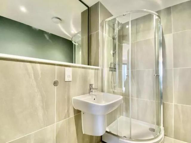 Apartment for rent in Bromley-by-Bow, Poplar Grove