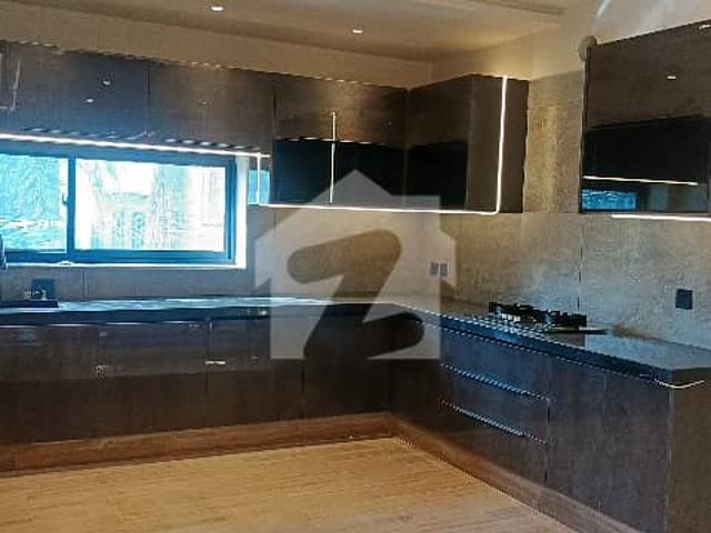 House for sale in Faisalabad, Islamabad Capital Territory