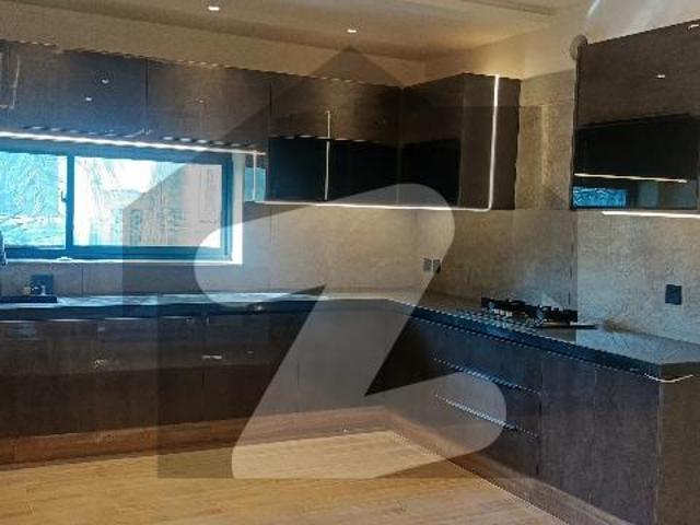 House for sale in Faisalabad, Islamabad Capital Territory